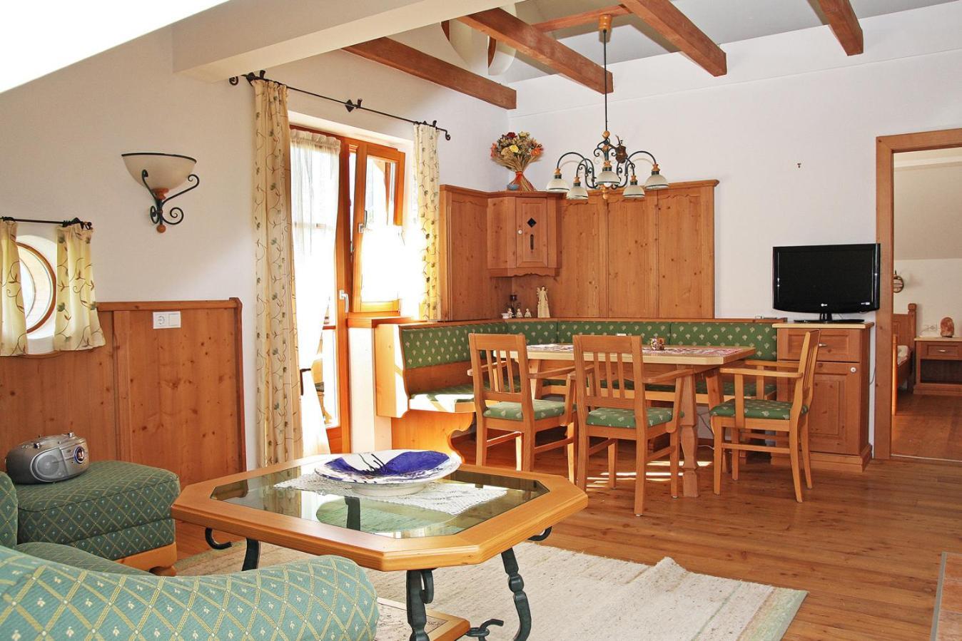 Appartement Pilzhof فيلزموس الغرفة الصورة